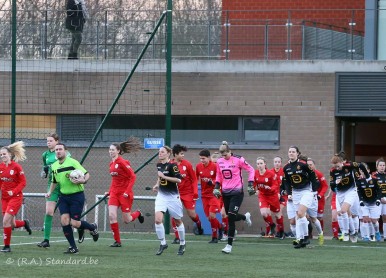 Standard Section Féminine C - Yellow-Red KV Mechelen